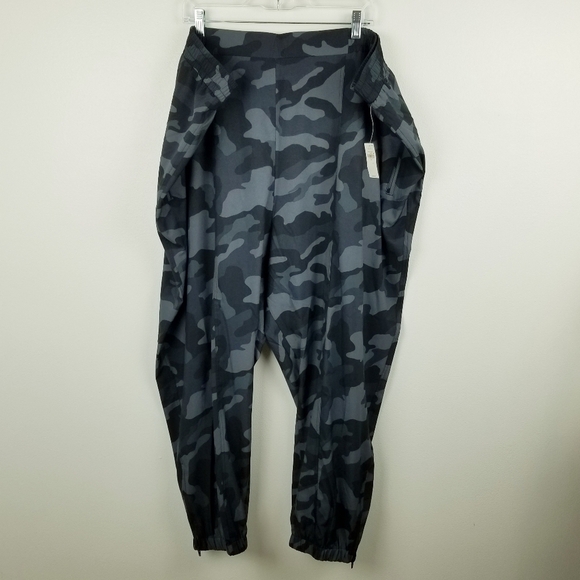 Old Navy StretchTech Gray Camo Joggers NWT size 4X - Picture 7 of 11